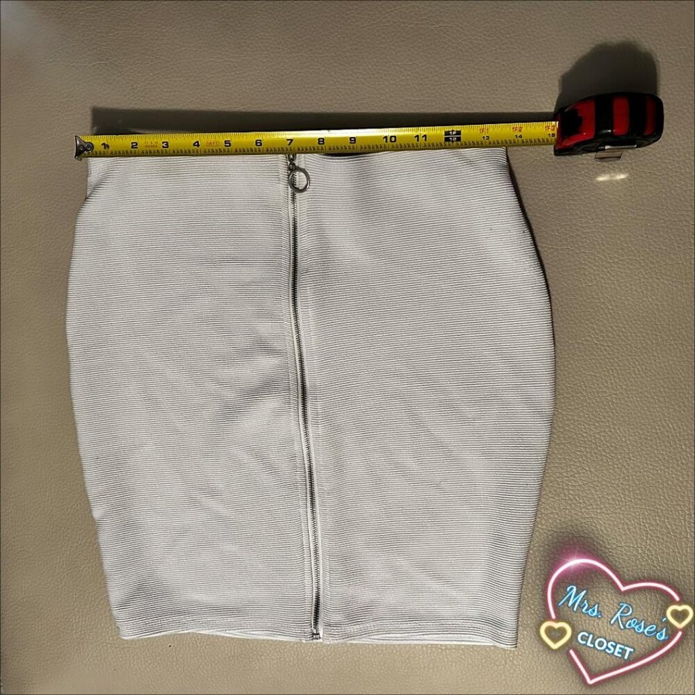 White Zip Front Mini Skirt Size Medium